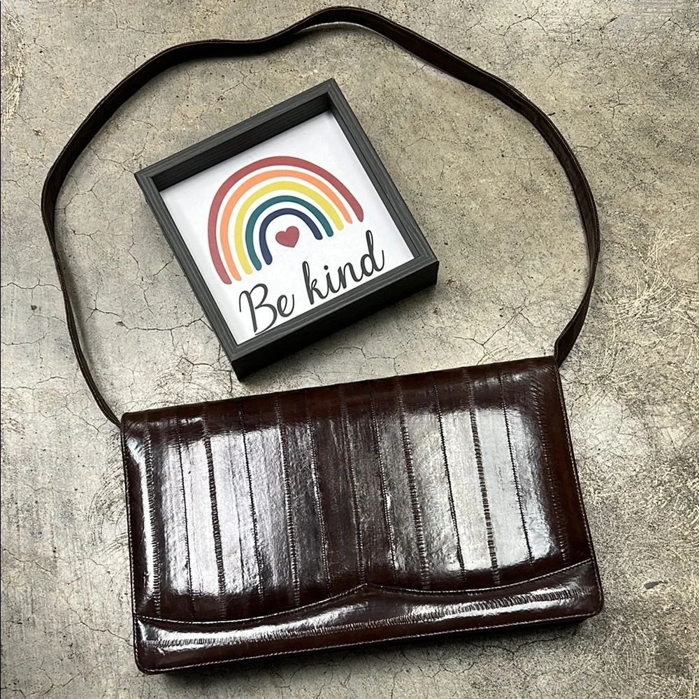 * Vintage Brown Leather Crossbody Bag